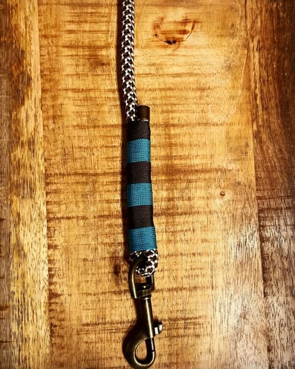 Verstelbare hondenlijn diamond walnut 10mm detail